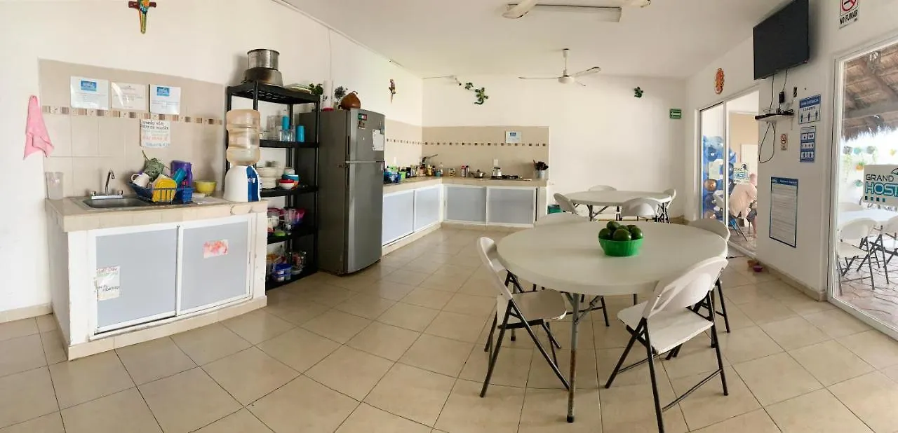 Grand Hostal Playa Playa del Carmen Albergue